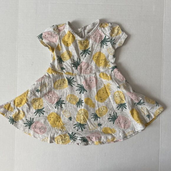 Simple Joys By Carter’s & Carters 18 Month Girl Dresses | Lot of 4 - Picture 9 of 14